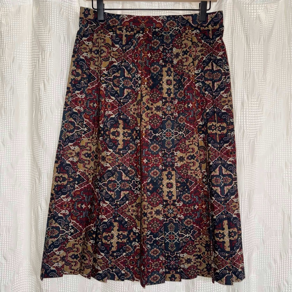 Vintage ILGWU Union Pleated Midi Skirt Burgundy Navy Medallion Tapestry Size Med
